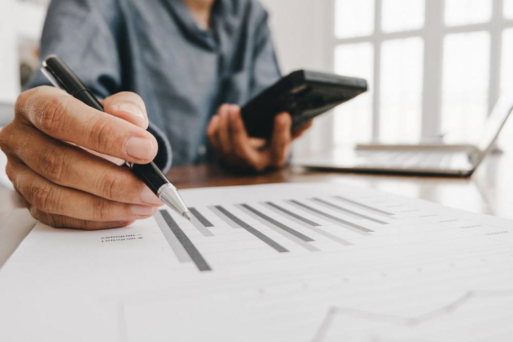 成長と投資のための正確な事業評価サービス